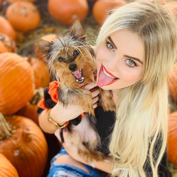 Meet your Posher, Mia - Picture 8 of 8